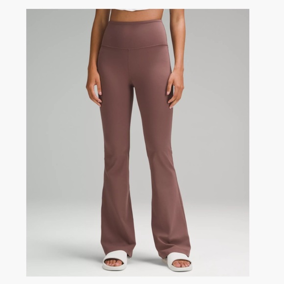 Lululemon Groove SHR Nulu™ Flared Pant *Regular size 12 - Picture 1 of 4